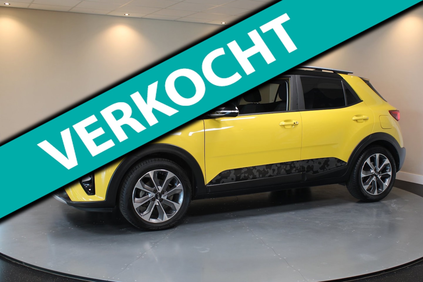 Kia Stonic - 1.0 T-GDi DynamicPlusLine *2de Eigenaar/Dealer OH* Carplay|Camera|Navi|Cruise|DAB|NAP - AutoWereld.nl