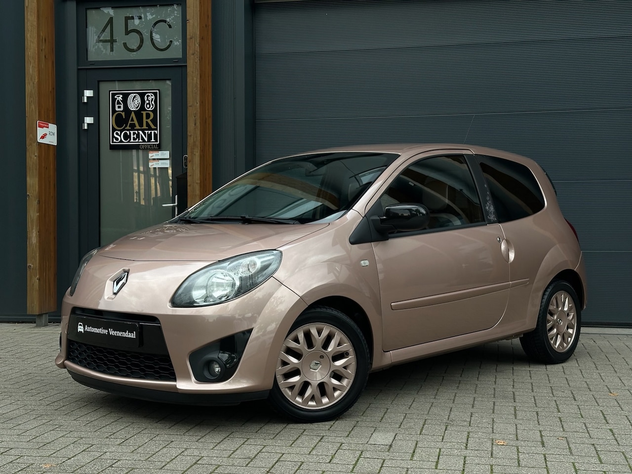 Renault Twingo - 1.2-16V Miss Sixty Airco, Cruise Control, LMV etc! - AutoWereld.nl