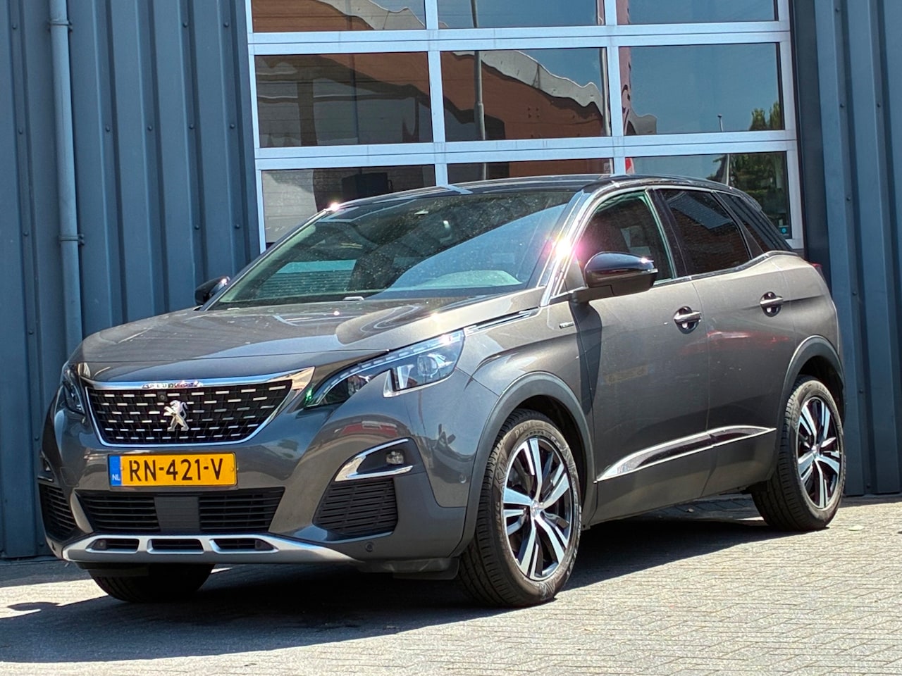 Peugeot 3008 - 1.6 e-THP GT Line Automaat Leder Camera Trekhaak - AutoWereld.nl