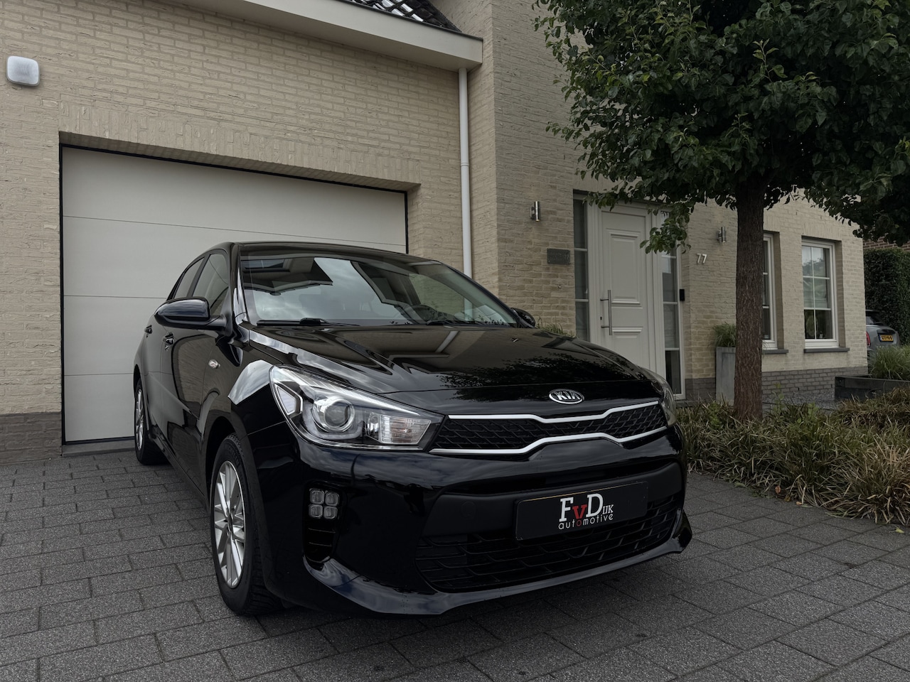 Kia Rio - 1.0 T-GDI 100pk DynamicLine Navi Carplay Camera CruiseControl DAB Clima Origineel NL - AutoWereld.nl
