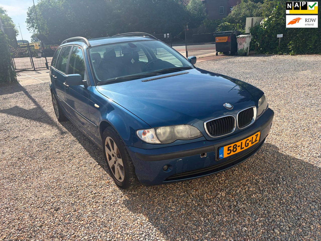 BMW 3-serie Touring - 318i Executive Leer Ecc Motor 100 % goed! export! - AutoWereld.nl
