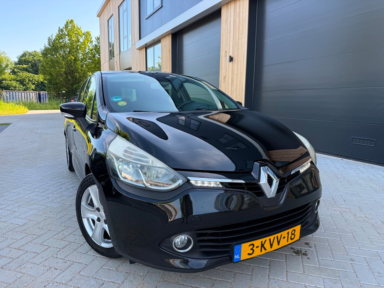 Renault Clio Estate - 1.5 dCi ECO Dynamique PANORAMA|CLIMATE CONT.|LMV 16”|4X ELEK RAMEN - AutoWereld.nl
