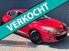 Renault Mégane - 1.6 Expression ABS DEFECT Cruise | Climate Control | Keyless | Xenon
