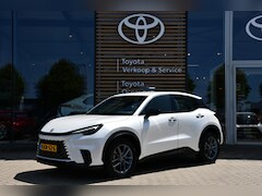 Lexus LBX - Business Line 2WD Limited Automaat 136pk | Dodehoekdetectie | Stoelverwarming | Draadloze