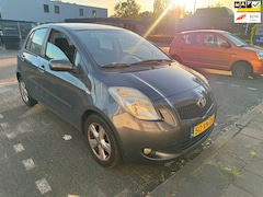 Toyota Yaris - 1.3 VVTi Luna Airco, Trekhaak
