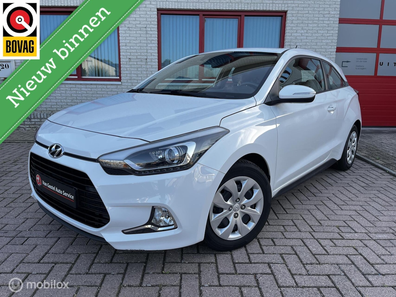 Hyundai i20 Coupé - 1.0 T-GDI CAMERA / CRUISE / NAVI / PDC - AutoWereld.nl