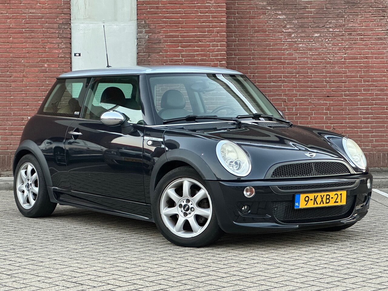 MINI 3-Deurs - 1.6 Cooper Pepper|LEDER|AIRCO|PARKLANE| - AutoWereld.nl