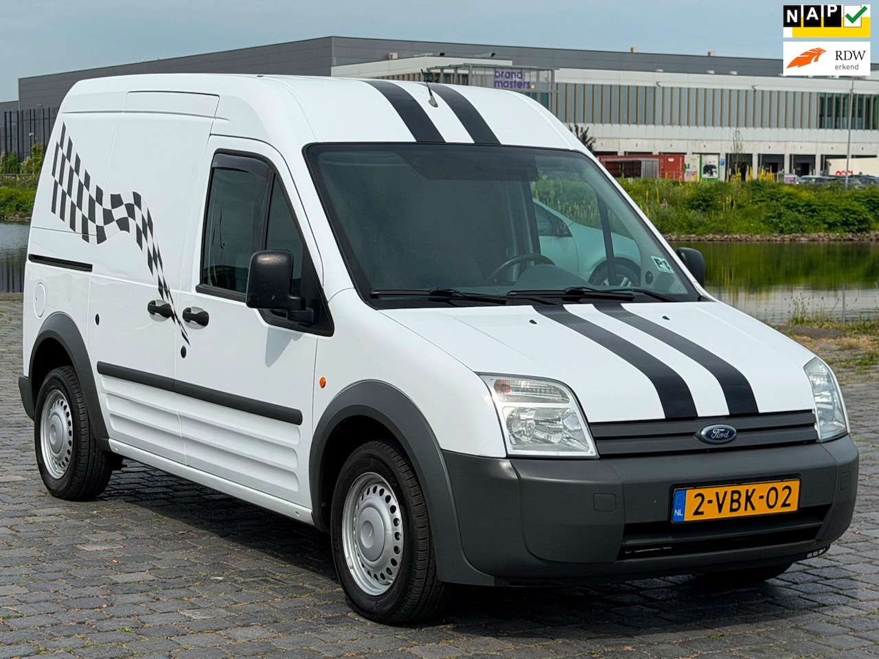 Ford Transit Connect - T230L 1.8 TDCi AIRCO/H2/APK/TREKHAAK/NAP/MARGE - AutoWereld.nl