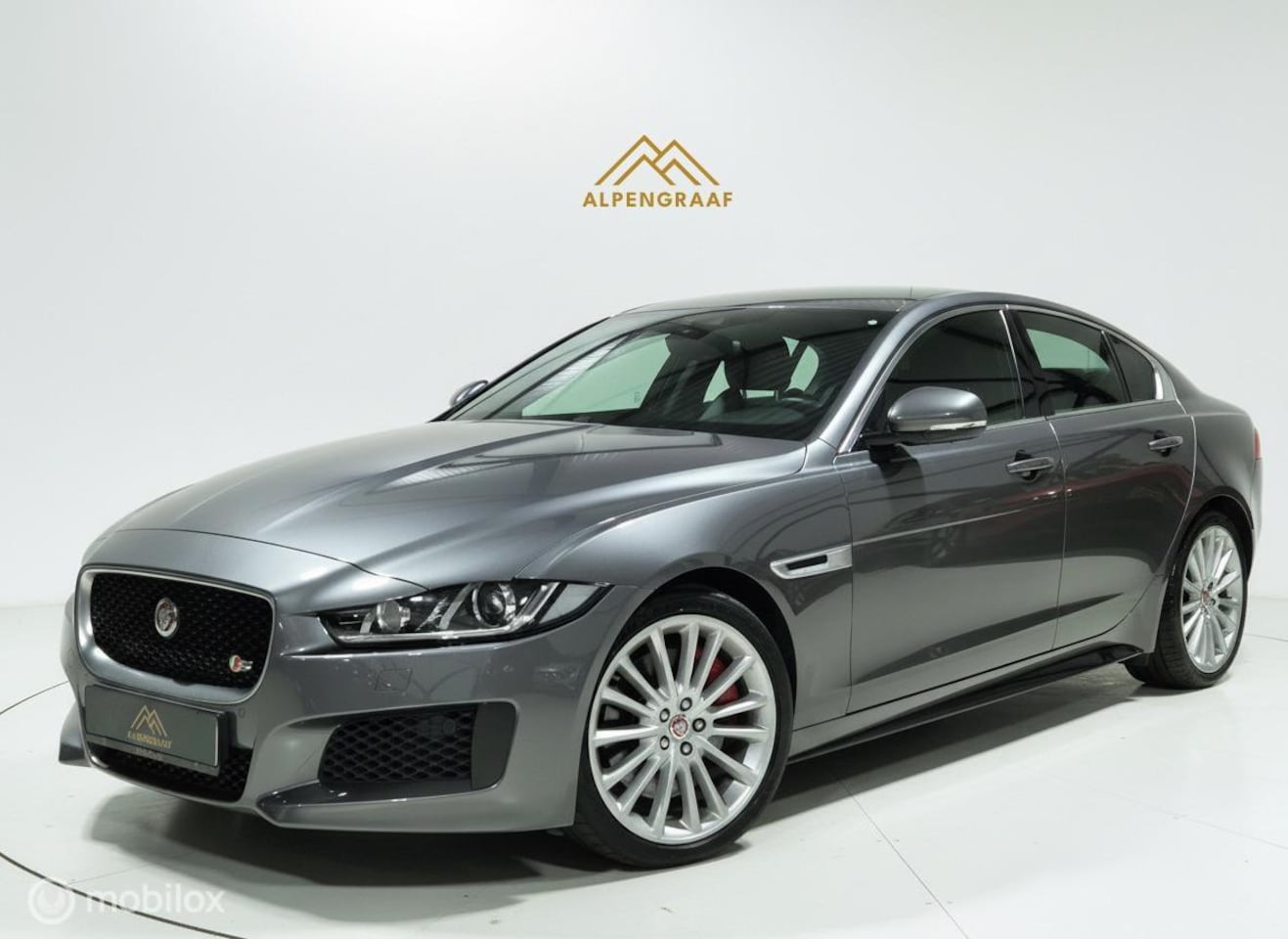 Jaguar XE - 3.0 S 340PK. Meridian|Camera|Leder|Navi|Dealeronderhouden - AutoWereld.nl