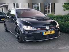 Volkswagen Golf - GTI Performance 2.0 TSI (300pk) Custom uitlaat/ACC/Dynaudio/Keyless/Xenon/Navi Pro/19inch