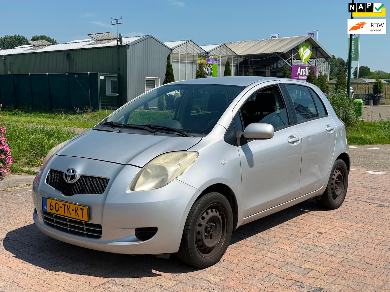 Toyota Yaris - 1.3 VVTi Sol | Airco | Trekhaak - AutoWereld.nl
