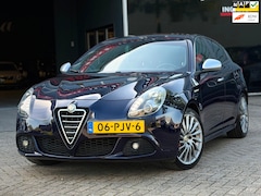 Alfa Romeo Giulietta - 1.7 TBi Quadrifoglio Verde NAVI/PDC/CRUISE/6-BAK | KEURIGE AUTO