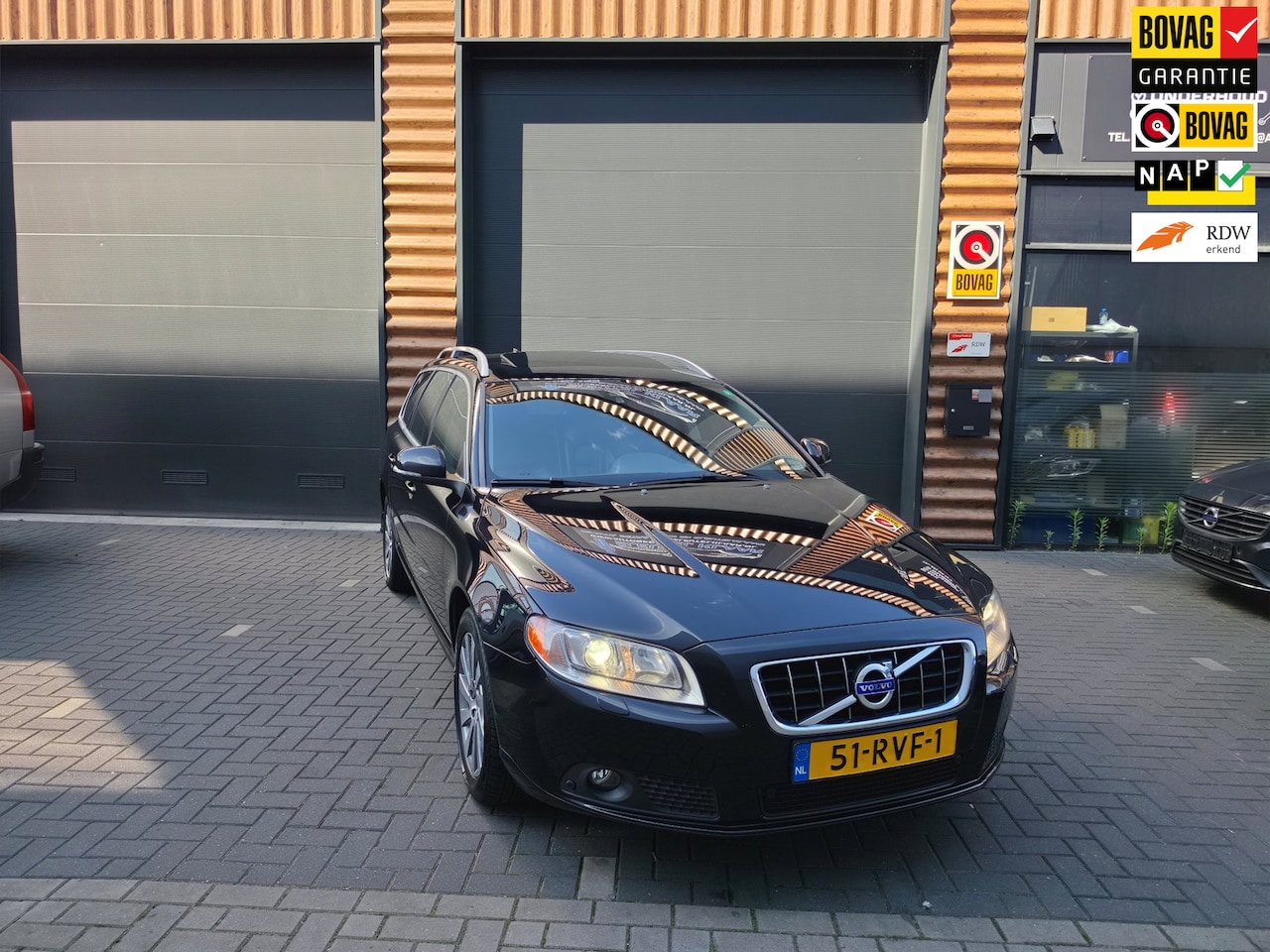 Volvo V70 - 1.6 T4 Limited Edition 1.6 T4 Limited Edition - AutoWereld.nl