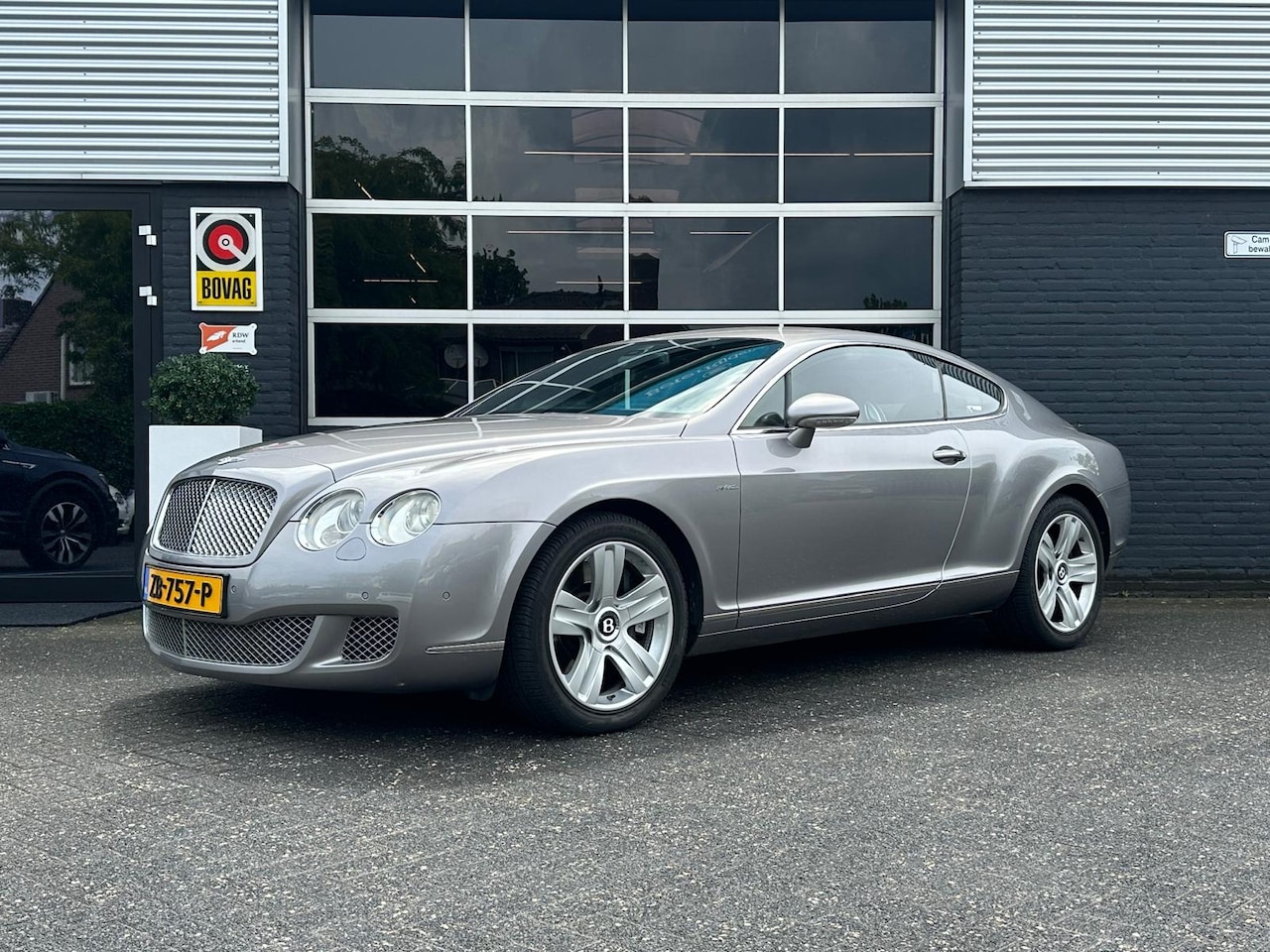 Bentley Continental GT - 6.0 W12 Facelift, Youngtimer, Automaat, Bluetooth, Cruise, Navi, Keyless - AutoWereld.nl