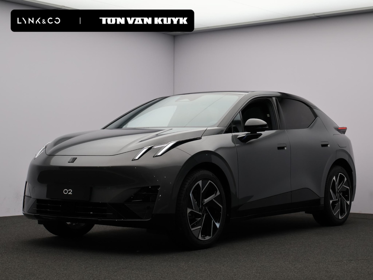 Lynk & Co 02 - More 66 kWh Pano | Stuurverwarming | 360 camera VOORRAADACTIE OP=OP - AutoWereld.nl