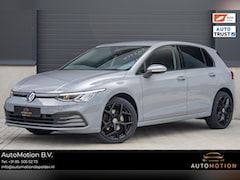 Volkswagen Golf - 1.0 eTSI Life Harman Kardon Stoelverwarming ACC Sfeerverlichting
