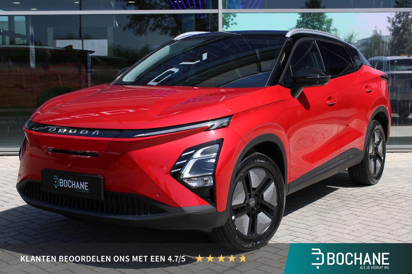 Omoda 5 - EV Premium 61 kWh Bloodstone Red Carbon Crystal black roof - AutoWereld.nl