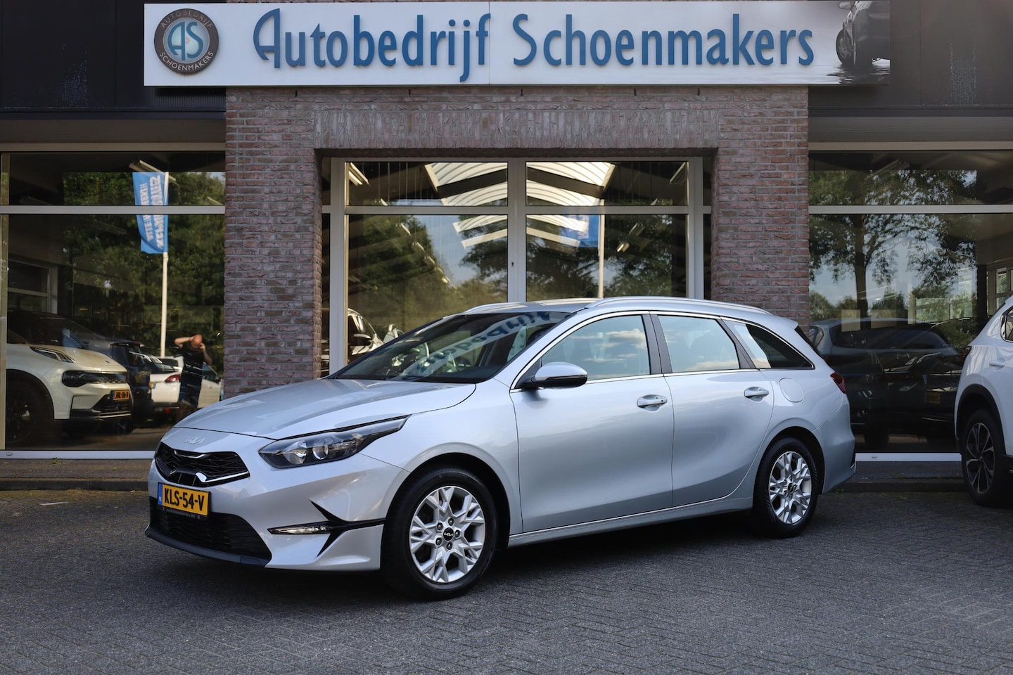 Kia Cee'd Sportswagon - Ceed 1.0 T-GDi DynamicLine FACELIFT CARPLAY CAMERA HALF-LEER CRUISE DRAADLOOS-LADEN DAB LA - AutoWereld.nl