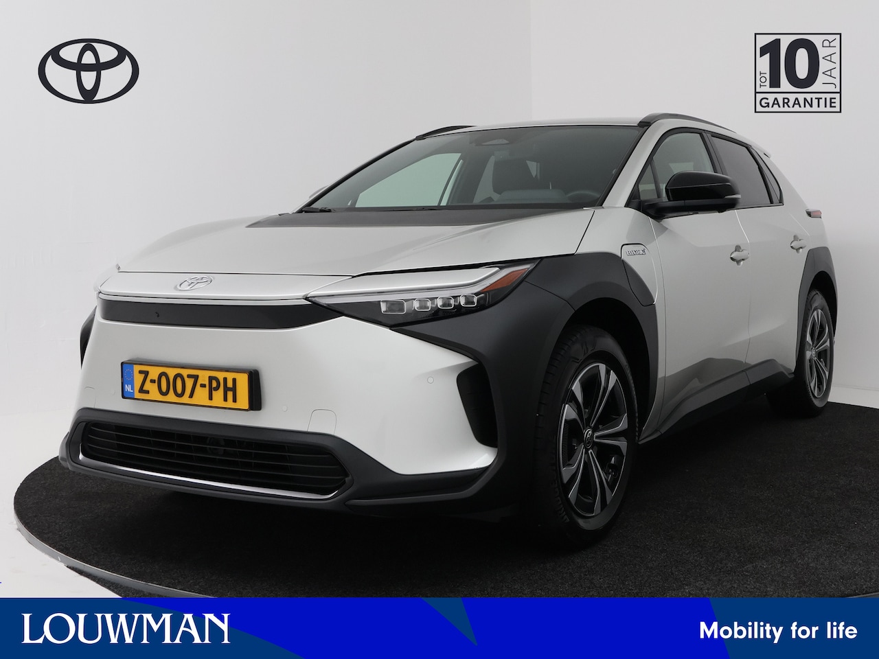 Toyota bZ4X - Dynamic 71 kWh | Navigatie | Trekhaak | PDC | BLS | - AutoWereld.nl