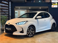 Toyota Yaris - 1.5 Hybrid Dynamic NAP Laag Km
