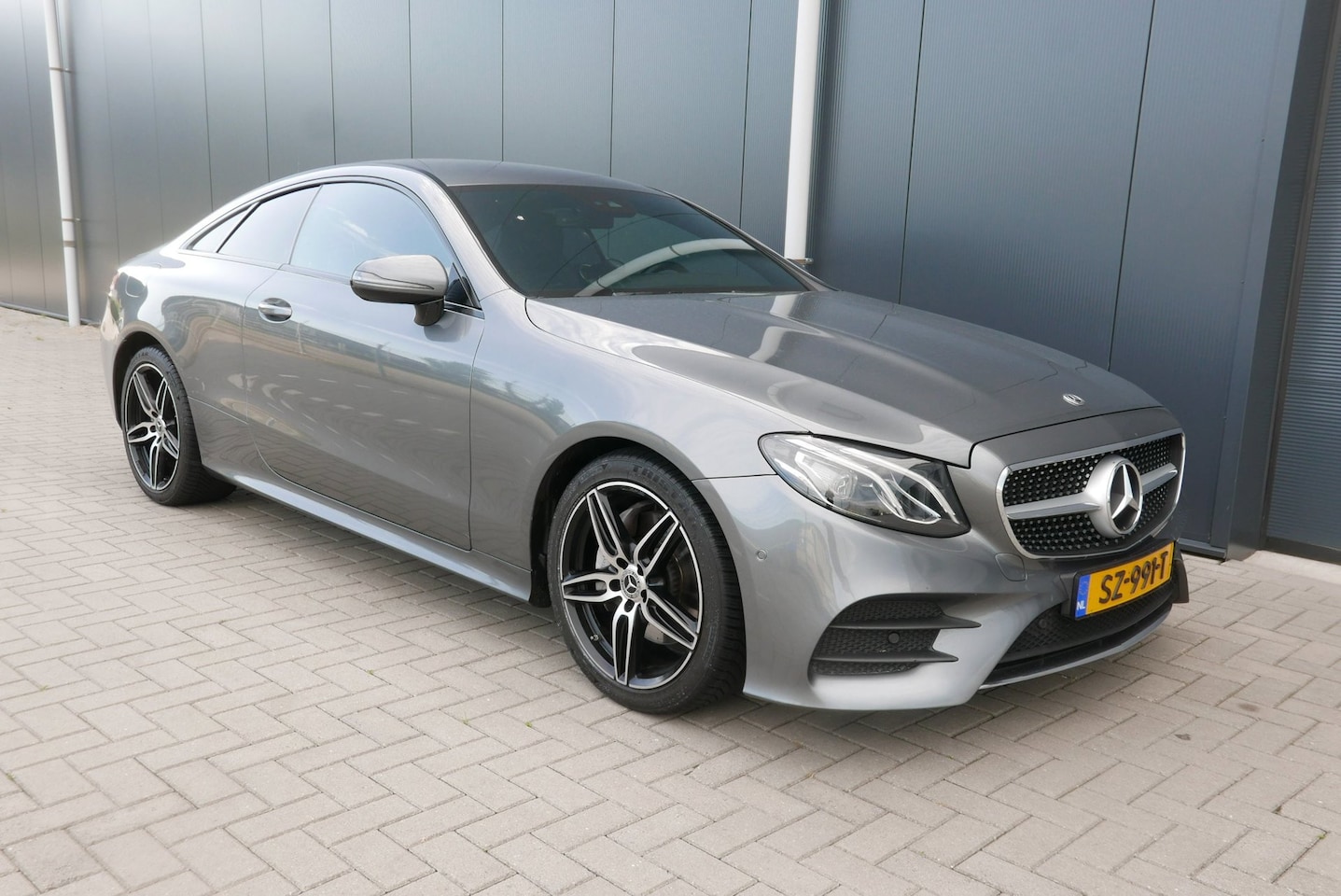 Mercedes-Benz E-klasse Coupé - 200 AMG - AutoWereld.nl