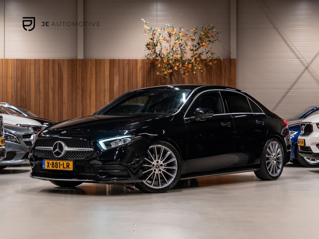 Mercedes-Benz A-klasse - A200 AMG Limousine, Wide Screen, Navi, Voll Led, Camera, 19" AMG Velgen, PDC, Volledig Ond - AutoWereld.nl