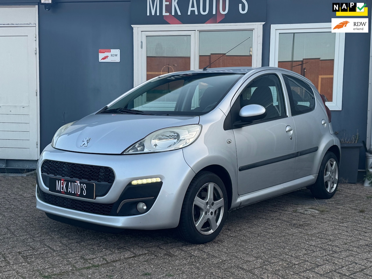 Peugeot 107 - 1.0 Active|Airco|Elek Ramen|5 Deurs|LMV| - AutoWereld.nl