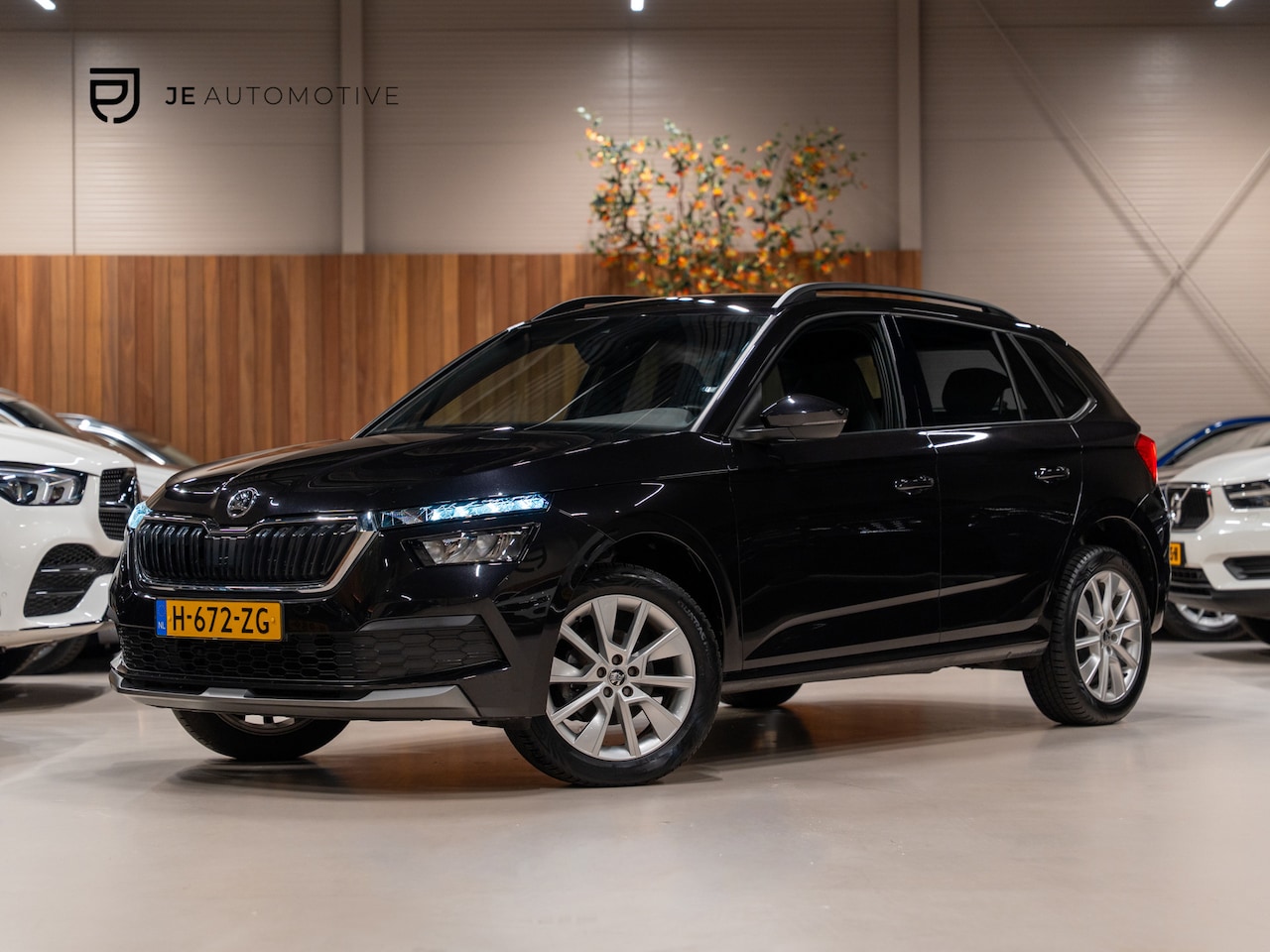 Skoda Kamiq - 1.0 TSI DSG Sport Business, Apple Carplay, Android Auto, ACC, Clima, PDC, Multistuur, Ambi - AutoWereld.nl