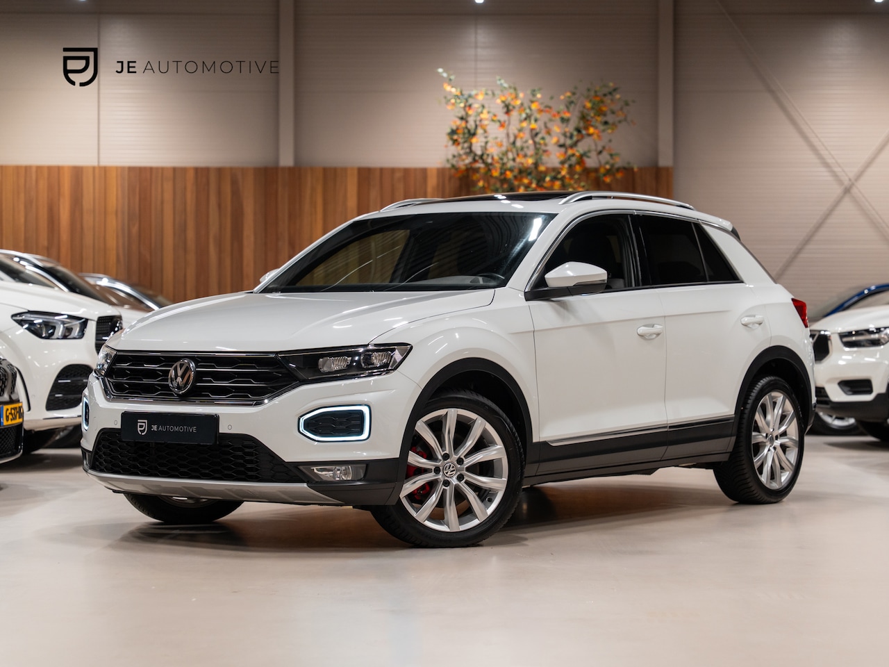 Volkswagen T-Roc - 1.5 TSI Sport 1.5 TSI Sport 150 PK, Pano, ACC, Apple Carplay, Android Auto, Virtual, Voll Led, Cam, Clim - AutoWereld.nl