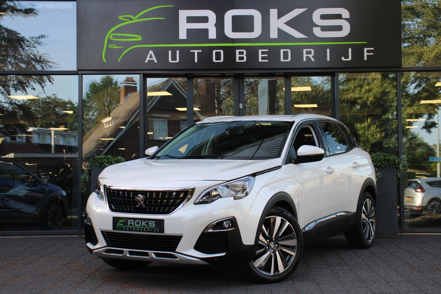 Peugeot 3008 - 1.2 PureTech Allure 1.2 PureTech Allure - AutoWereld.nl
