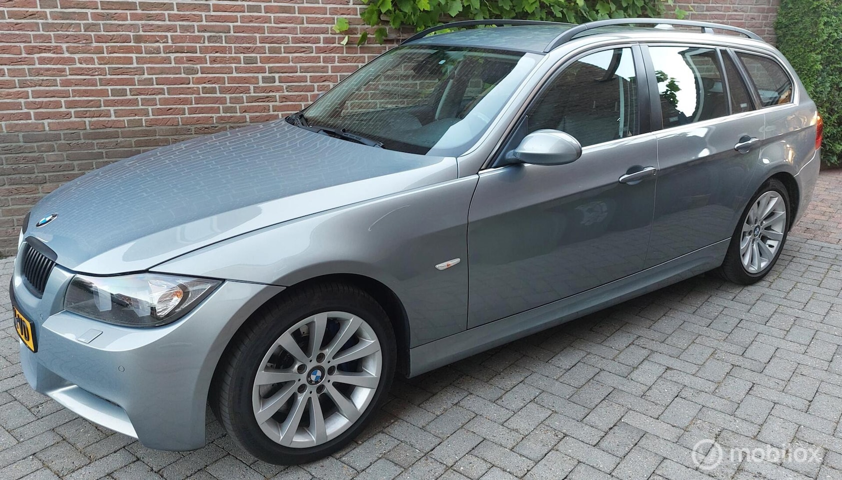 BMW 3-serie Touring - 330xi High Executive 330xi High Executive (UNIEKE STAAT!) - AutoWereld.nl