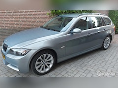 BMW 3-serie Touring - 330xi High Executive (UNIEKE STAAT)