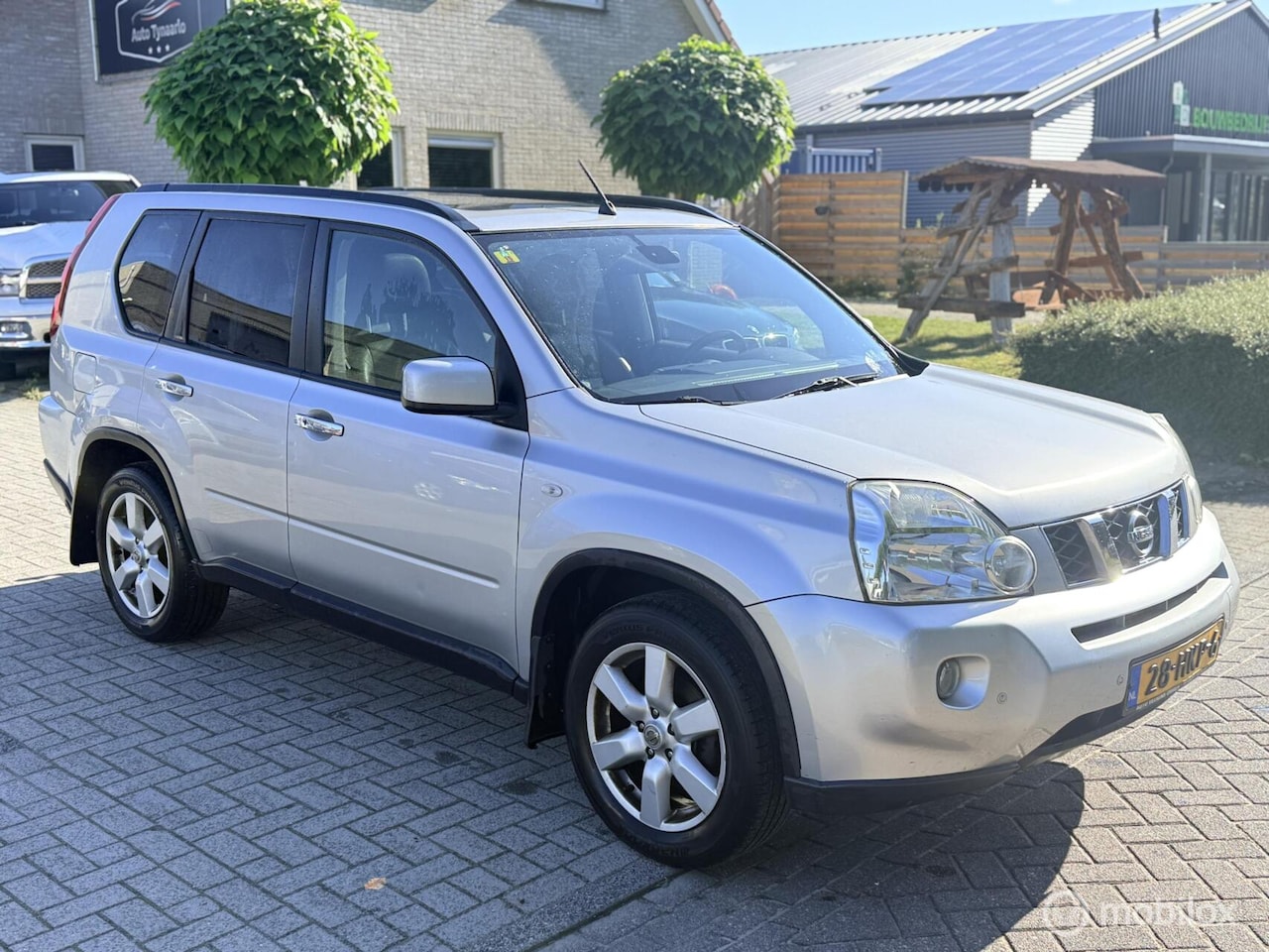 Nissan X-Trail - 2.5 LE 4WD 2.5 LE 4WD - AutoWereld.nl