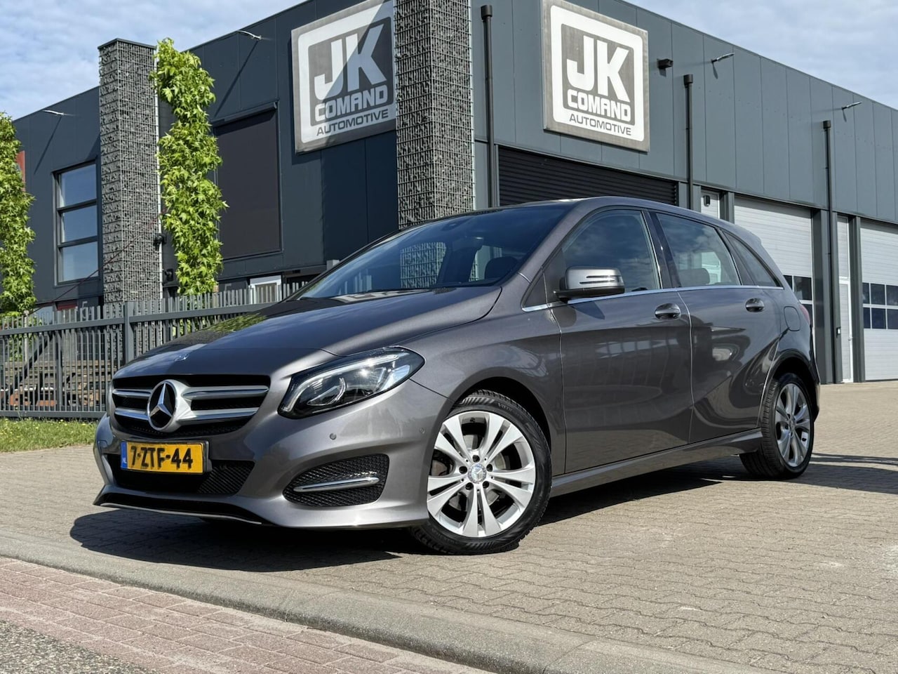 Mercedes-Benz B-klasse - 180 Prestige| AUT | Cruise | Navi | Airco - AutoWereld.nl