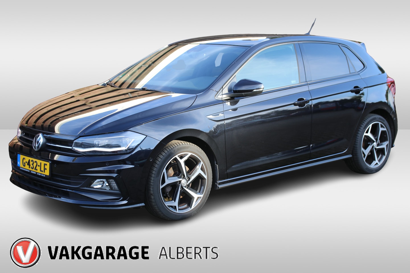 Volkswagen Polo - 1.0 TSI Highline Business R / Navi / Cruise / Climate / Stoelverwarming / Camera - AutoWereld.nl