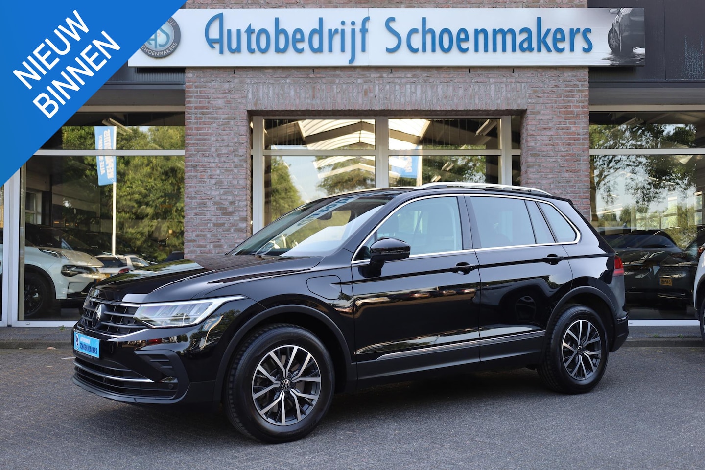 Volkswagen Tiguan - 1.4 eHybrid Life Edition TREKHAAK-ELEK. CAMERA STUUR/STOELVERWARMING ELEK.LAADKLEP SFEERVE - AutoWereld.nl