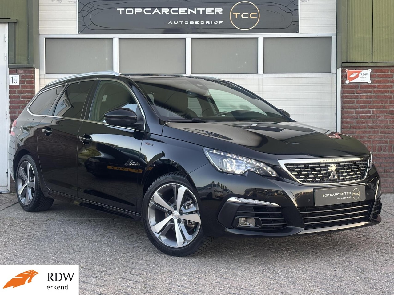 Peugeot 308 SW - 1.2 GT-line/PANO/CAMERA/NAVI/KEYLESS/APK/NAP - AutoWereld.nl