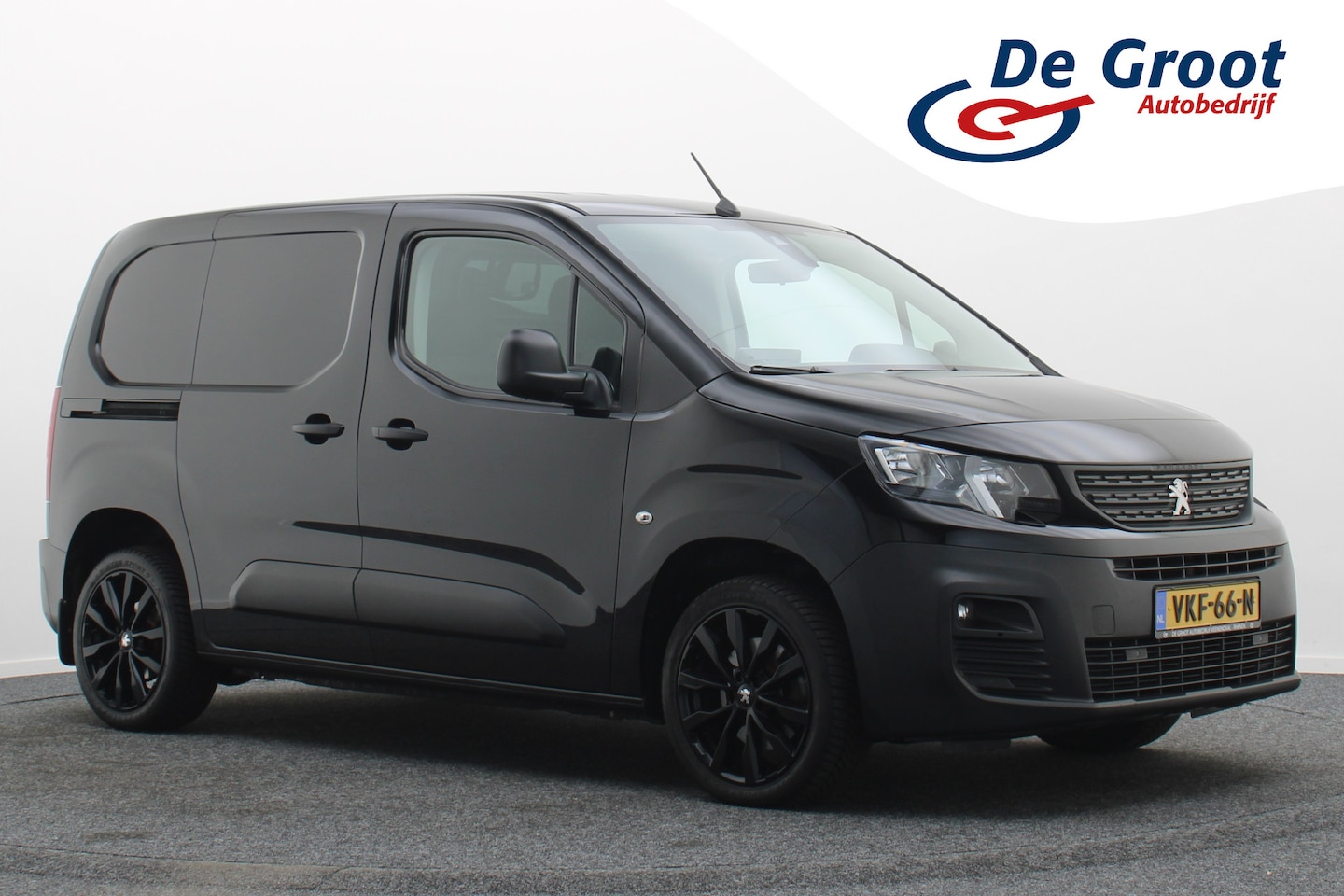 Peugeot Partner - 1.5 BlueHDI Premium Camera, Apple Carplay, Trekhaak, Stoelverwarming, 17" - AutoWereld.nl