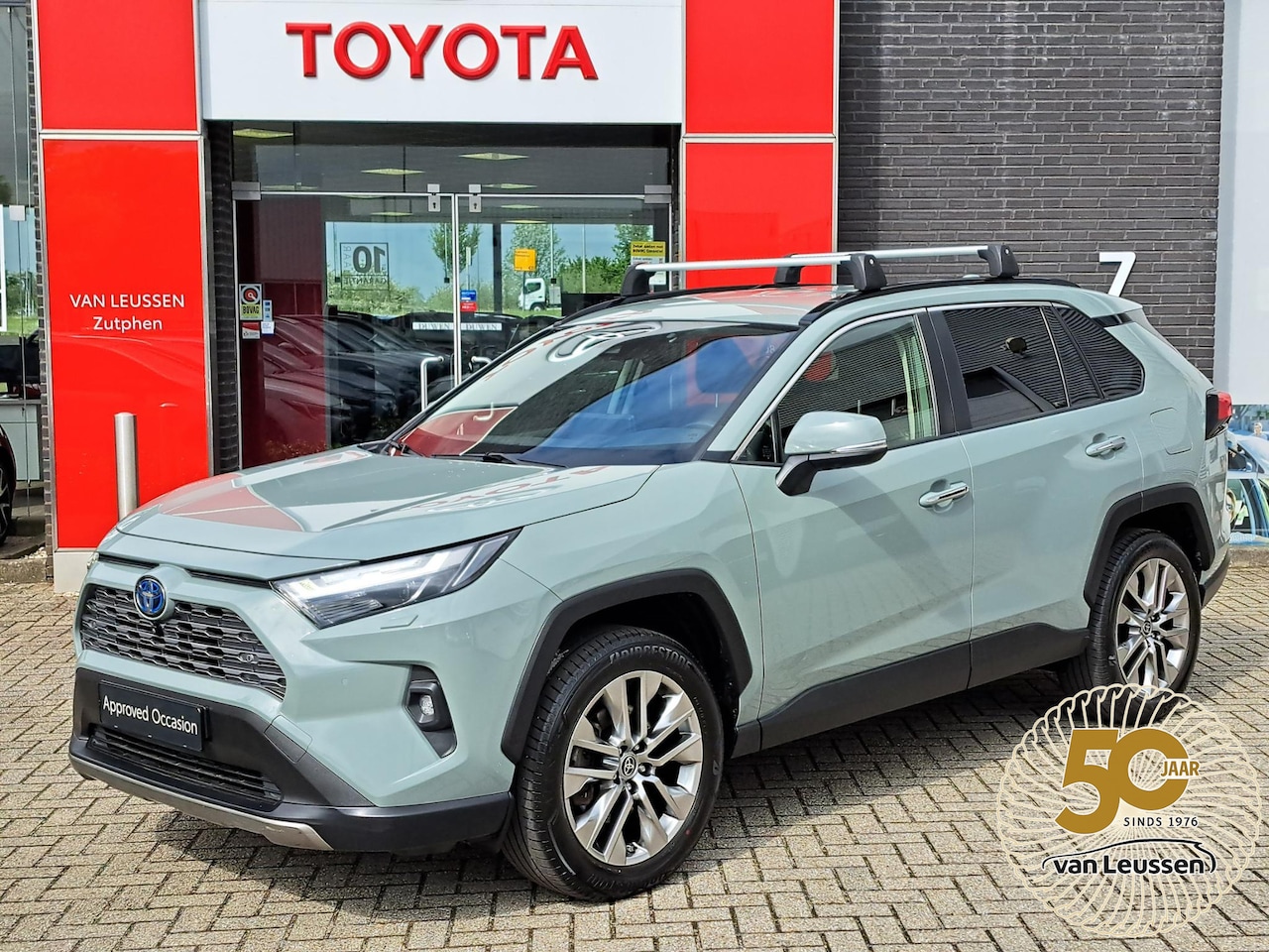 Toyota RAV4 - 2.5 Hybrid AWD Executive TREKHAAK STOELVENTILATIE + VERWARMING LEDER 360 CAMERA - AutoWereld.nl