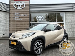Toyota Aygo X - MT PULSE ZEER LAGE KM-STAND APPLE/ANDROID CAMERA CLIMA AD-CRUISE 17" LM-VELGEN NL- AUTO