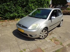 Ford Fiesta - 1.3 Futura MET JAAR APK AIRCO WERKT