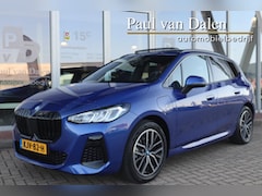 BMW 2-serie Active Tourer - (u06) 225e XDRIVE 245PK AUTOMAAT M-SPORT SHADOW LINE Panodak | Navi | Widescreen | Camera
