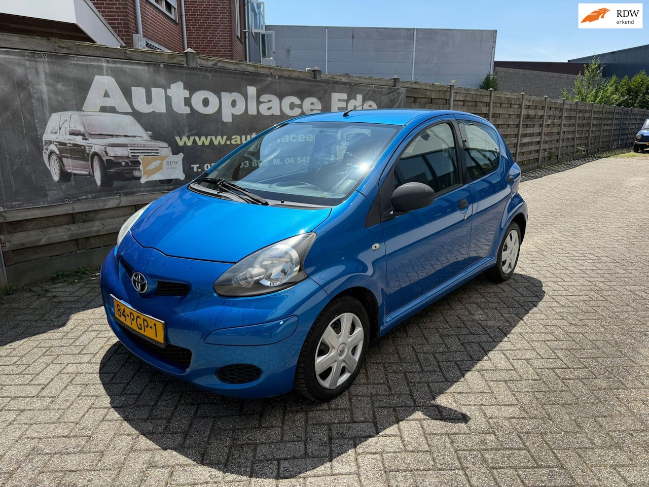 Toyota Aygo - 1.0-12V Cool airco 5-deurs blauw 2011 - AutoWereld.nl
