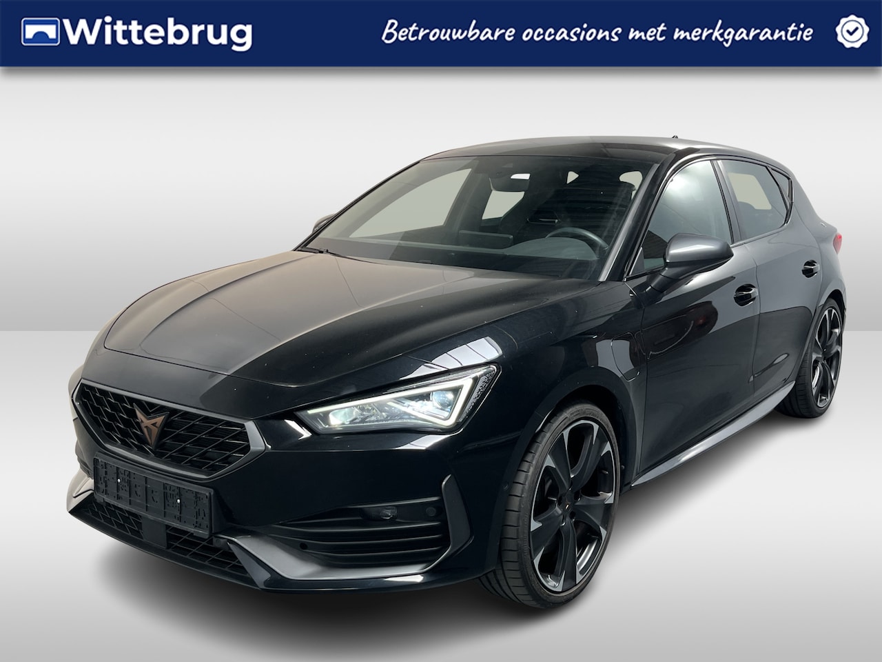 CUPRA Leon - 1.4 e-Hybrid VZ Performance / 245 PK/ AUTOMAAT/ FULL LINK/ PARK. SENSOREN + CAMERA/ SPORTS - AutoWereld.nl