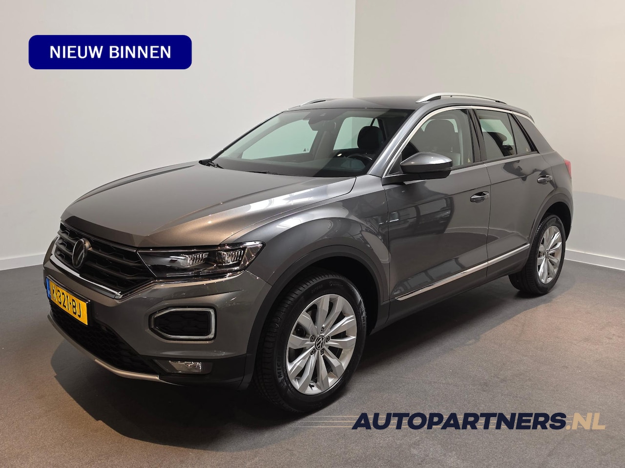 Volkswagen T-Roc - 1.5 TSI Sport - Apple Carplay/Android Auto -  Adaptive Cruise - Navi - LED - Trekhaak (afn - AutoWereld.nl