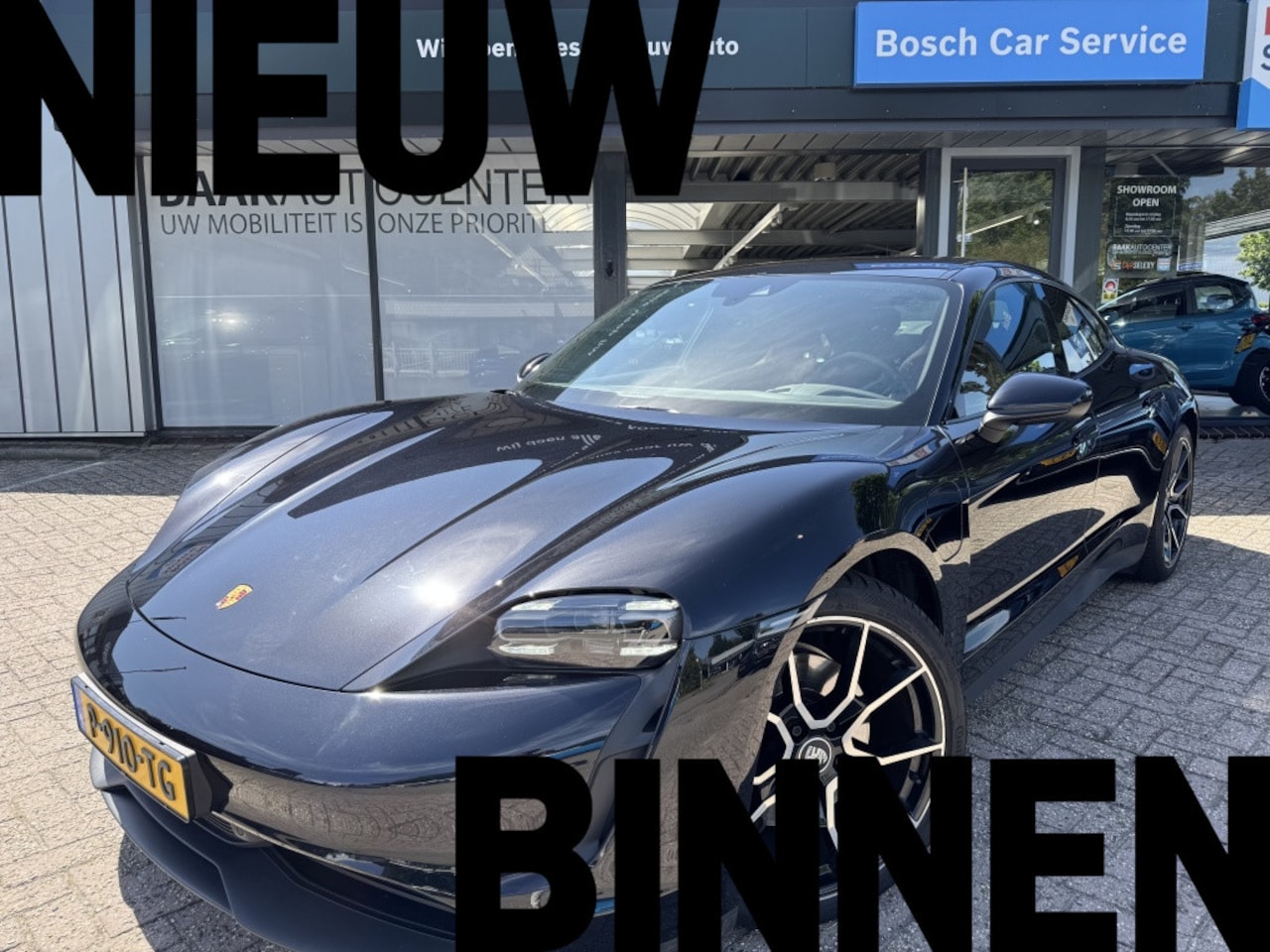 Porsche Taycan - 79 kWh | Panoramadak | Rood leer | Bose - AutoWereld.nl