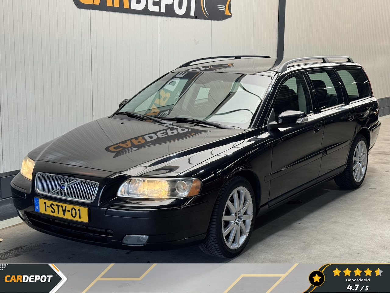 Volvo V70 - 2.4 D5 Edition Sport Nette wagen Jaar APK Trekhaak - AutoWereld.nl