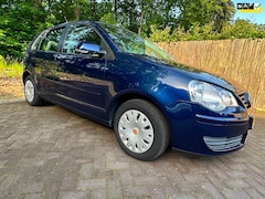 Volkswagen Polo - 1.2-12V Optive Airco Elekrm Dealerondh