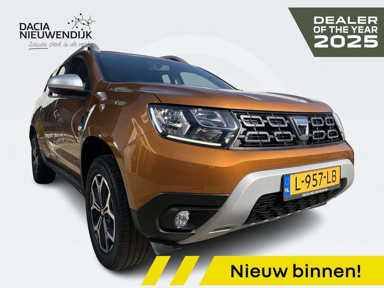 Dacia Duster - 1.3 TCe Prestige l CAMERA 360  l  PARKEERSENSOREN l NAVIGATIE l CLIMATE CONTROL - AutoWereld.nl