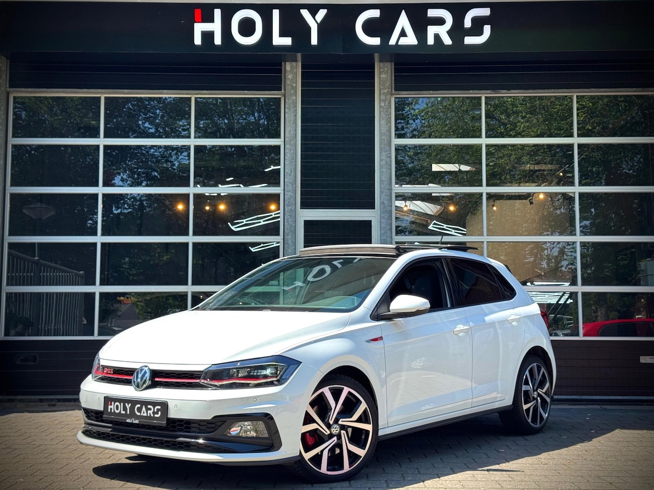 Volkswagen Polo - 2.0 TSI GTI | PANO | DSG | CAM | VIRTUAL | - AutoWereld.nl